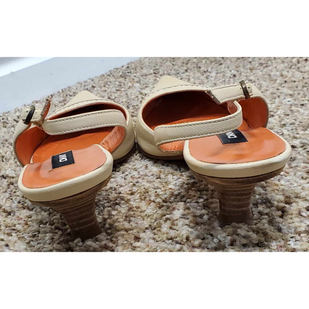 DKNY Slingback Heels Womens 6B Ivory Leather Pointed Toe Kitten Heel Italy - Picture 4 of 7